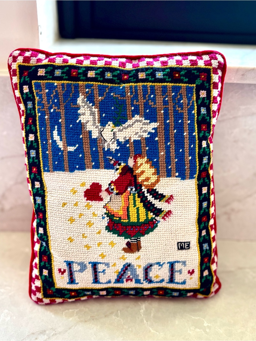 Needlepoint Mary Engelbreit Peace Christmas Pillow vintage 🎄🕊️ - Picture 2 of 9